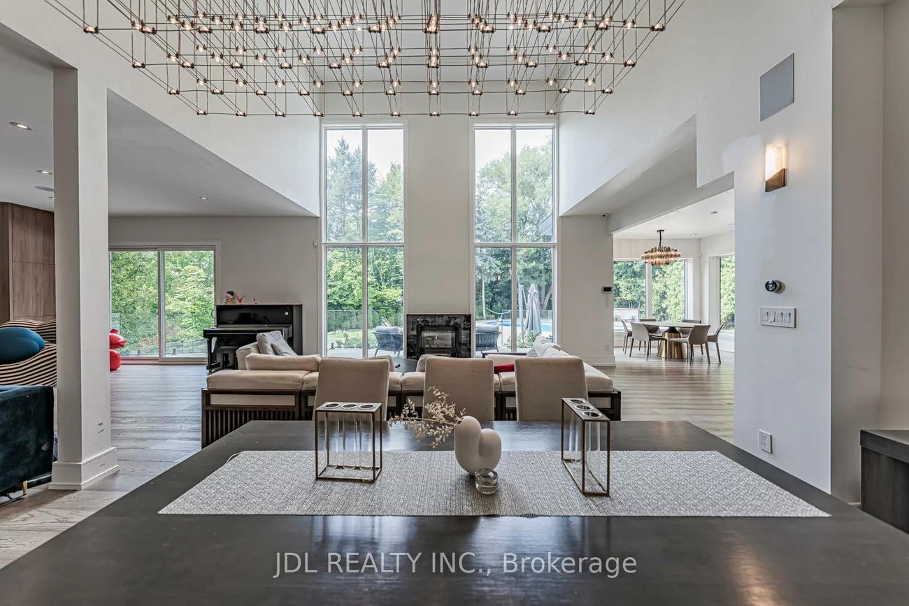 19, Fifeshire, St. Andrew-Windfields, Toronto