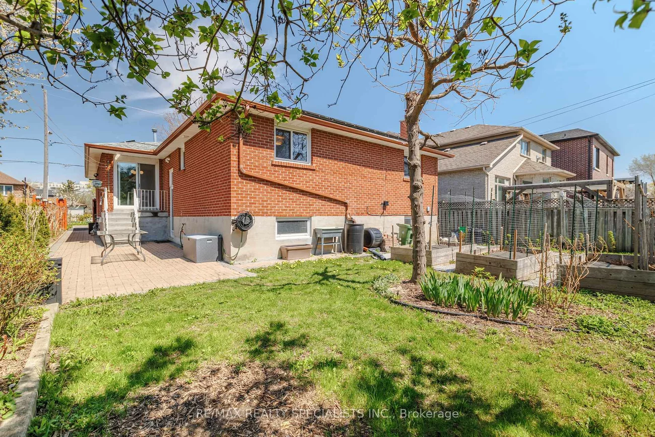 217, Mcallister, Clanton Park, Toronto