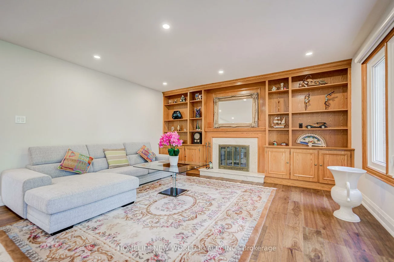 278, Kingsdale, Willowdale East, Toronto
