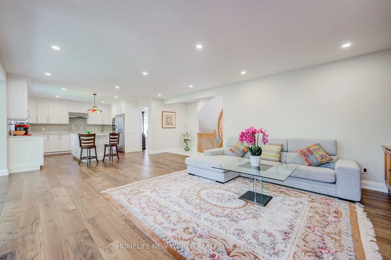 278, Kingsdale, Willowdale East, Toronto