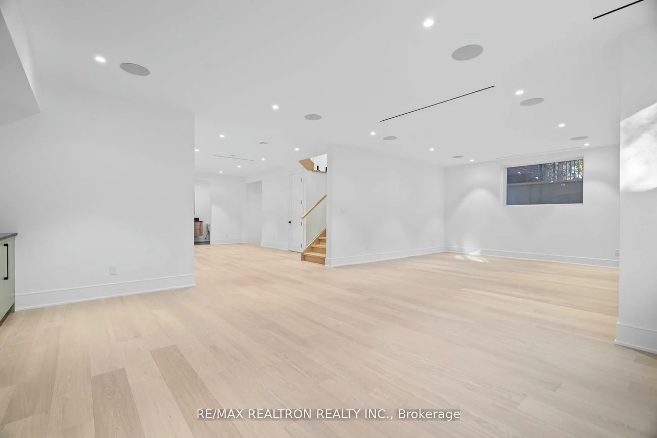 431, Heath, Leaside, Toronto