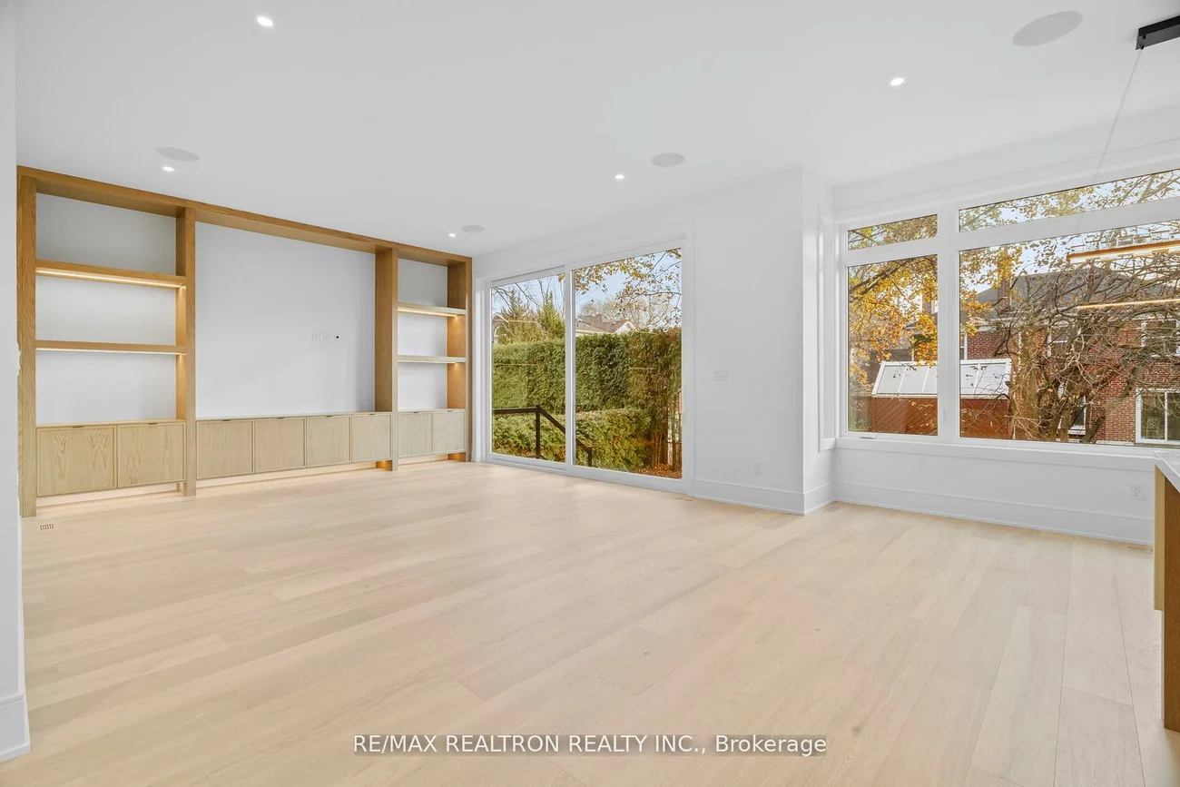 431, Heath, Leaside, Toronto