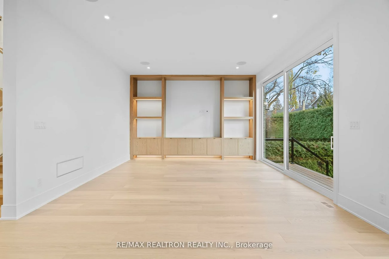 431, Heath, Leaside, Toronto