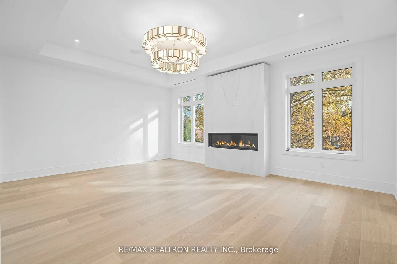 431, Heath, Leaside, Toronto