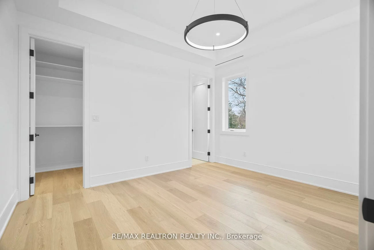431, Heath, Leaside, Toronto