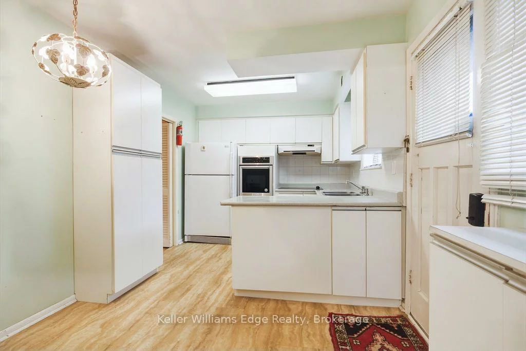 315, Homewood, Newtonbrook West, Toronto