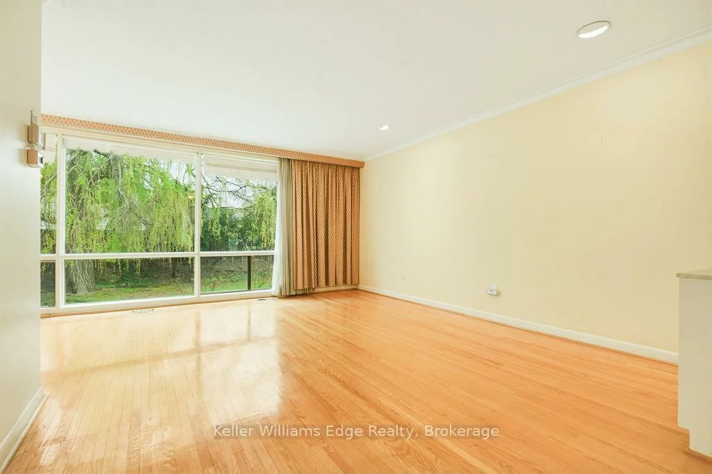 315, Homewood, Newtonbrook West, Toronto