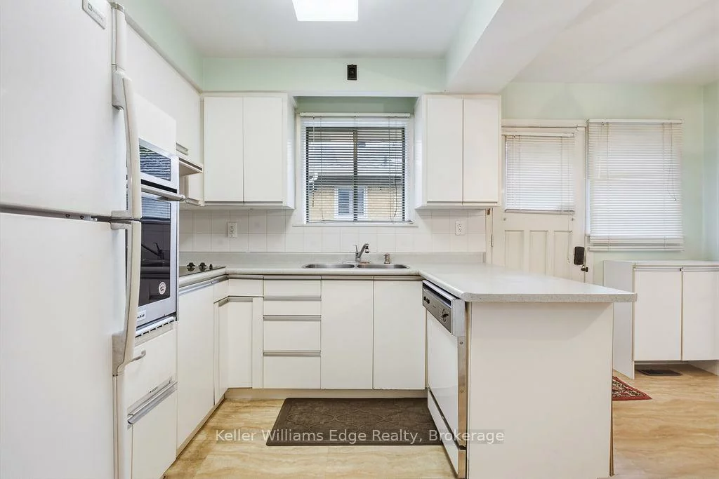 315, Homewood, Newtonbrook West, Toronto