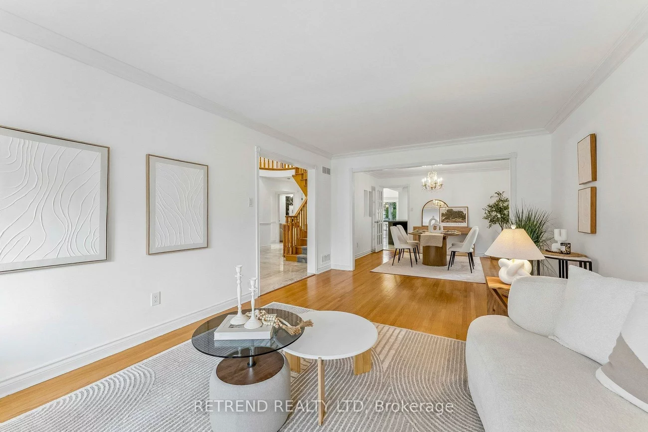 111, Hillcrest, Willowdale East, Toronto