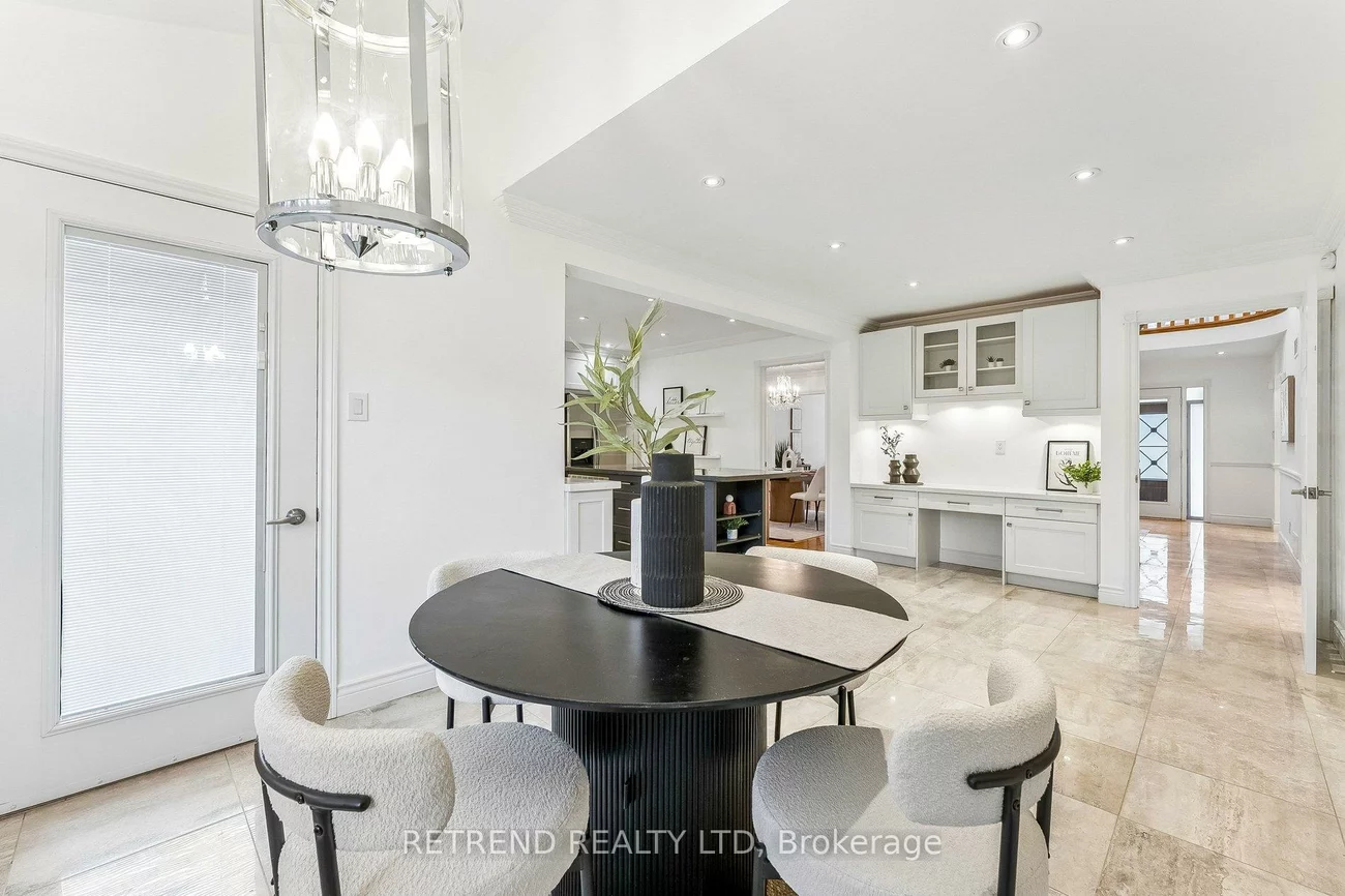 111, Hillcrest, Willowdale East, Toronto