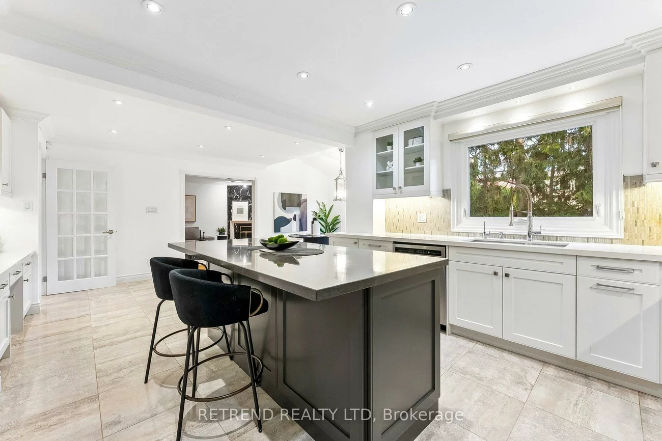 111, Hillcrest, Willowdale East, Toronto