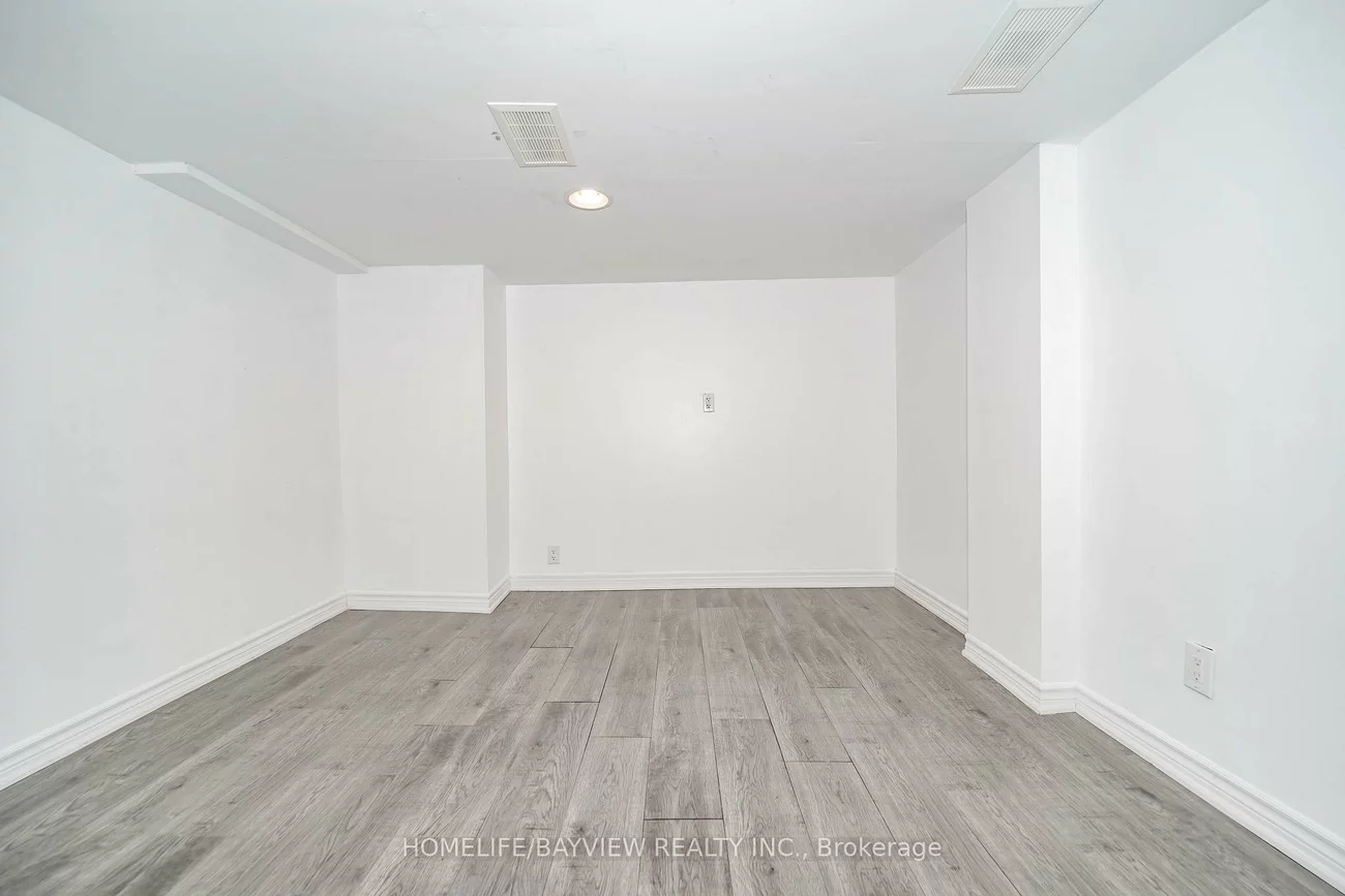 14, Easton, Lansing-Westgate, Toronto