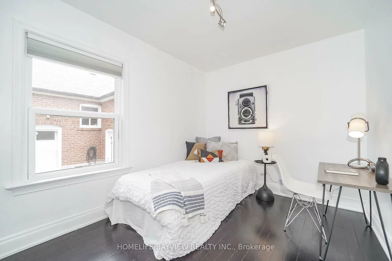 14, Easton, Lansing-Westgate, Toronto