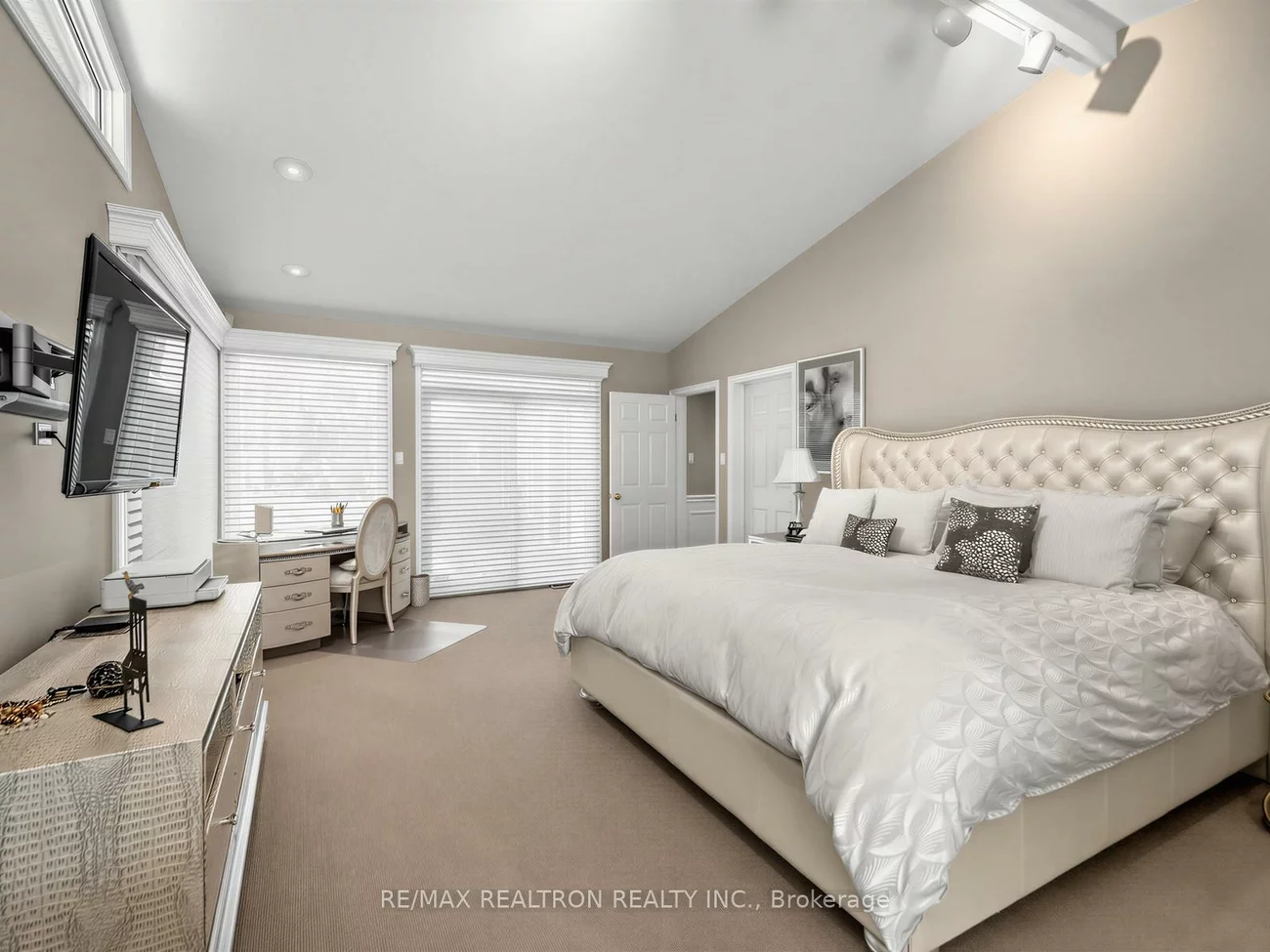 11, Mead, St. Andrew-Windfields, Toronto