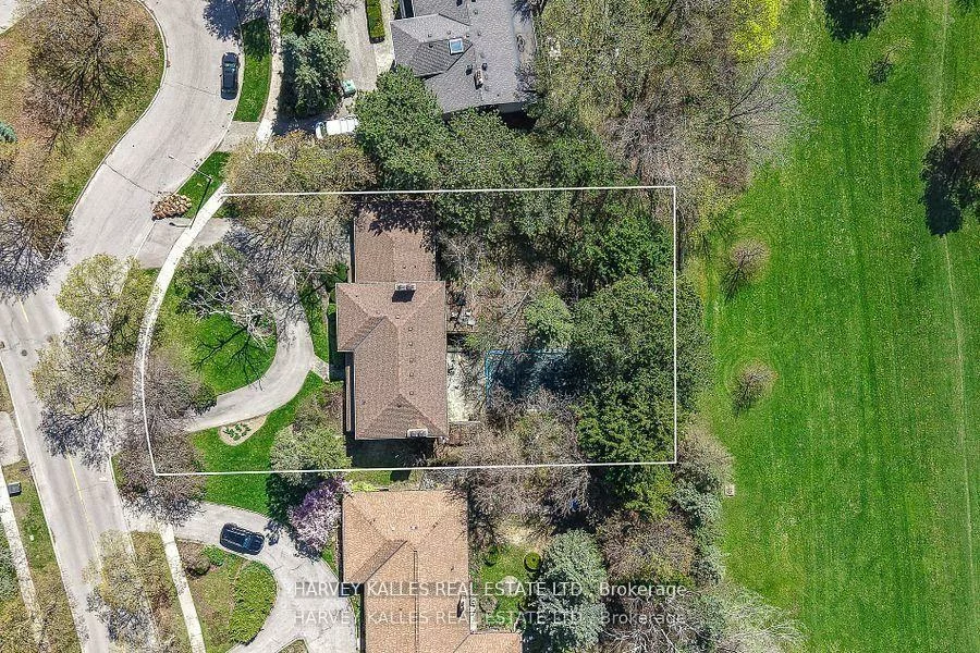 38, Fifeshire, St. Andrew-Windfields, Toronto