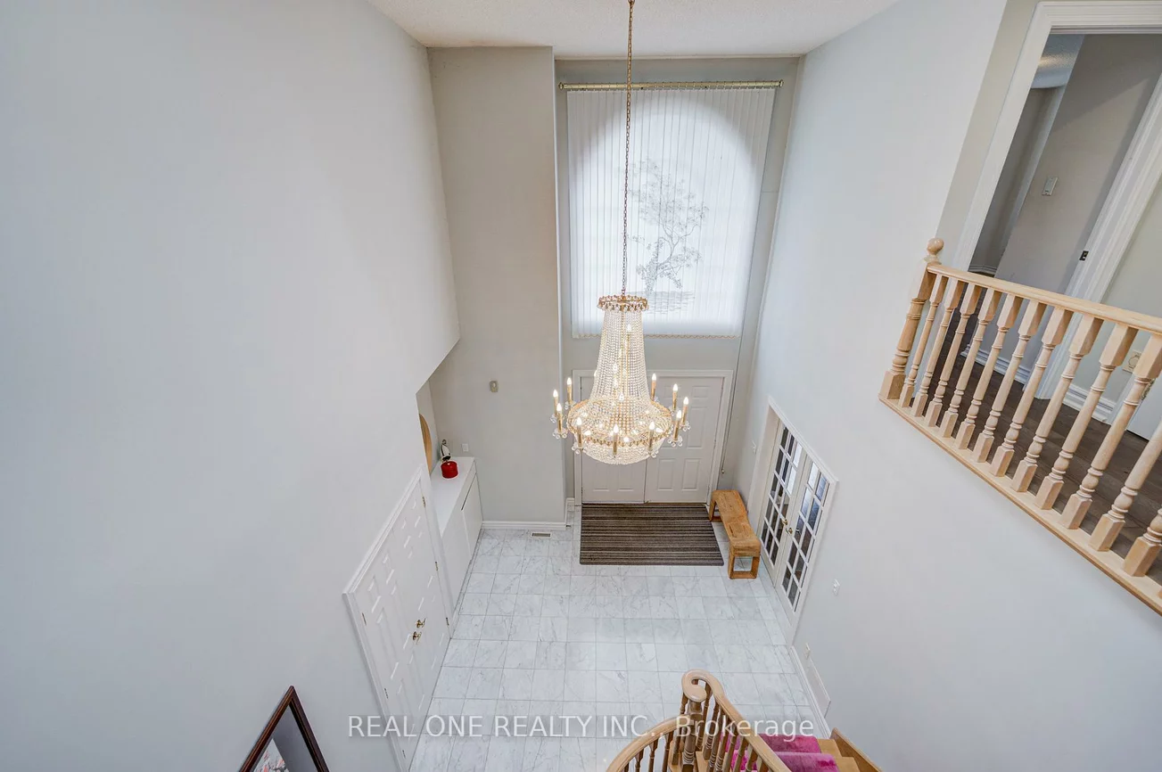 261, Mckee, Willowdale East, Toronto