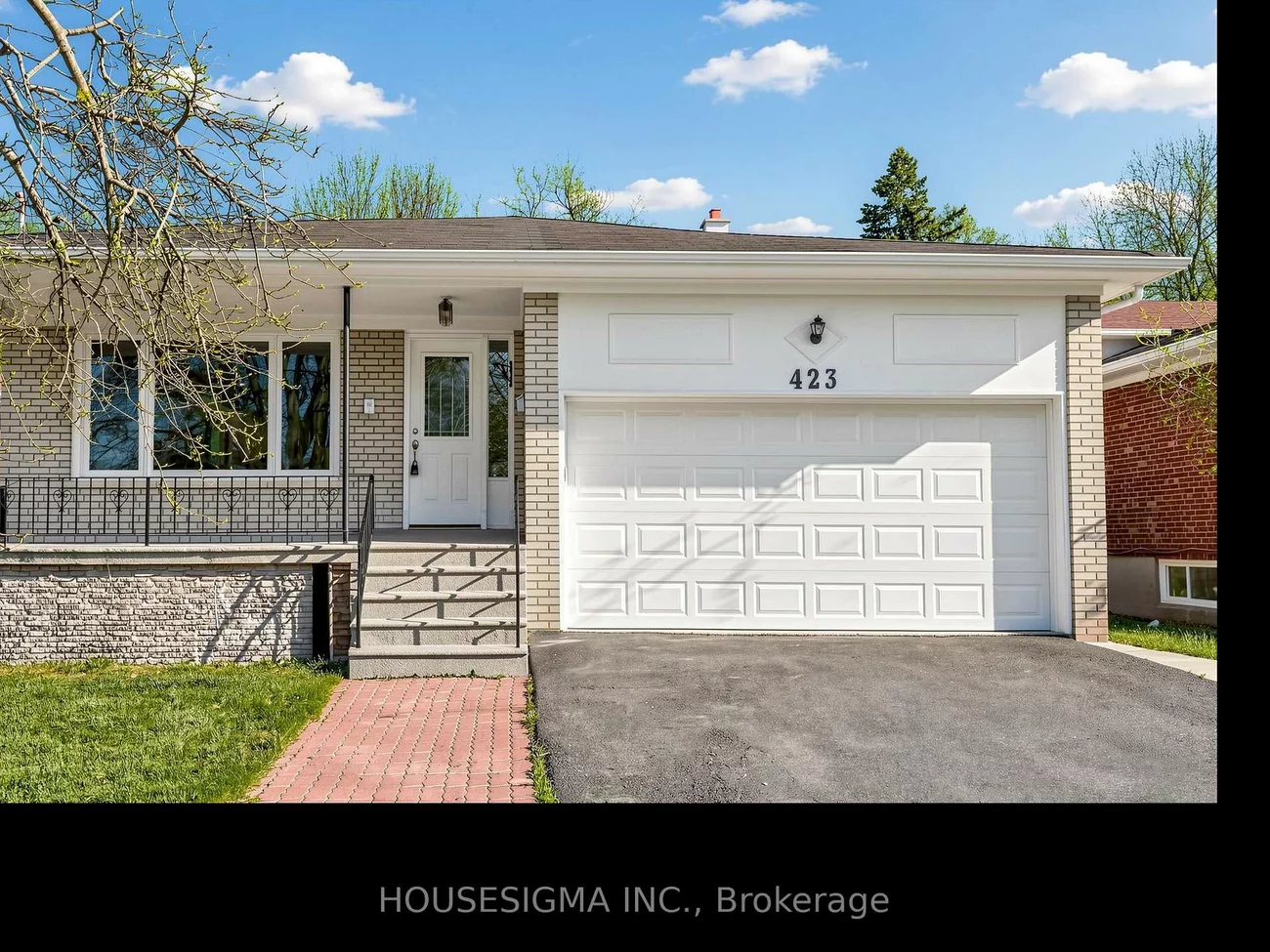 423, Connaught, Newtonbrook West, Toronto
