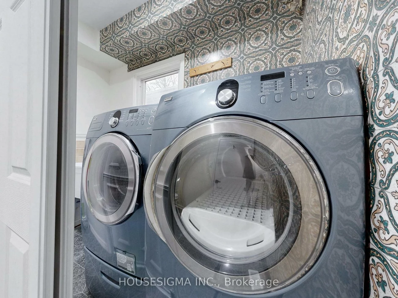 423, Connaught, Newtonbrook West, Toronto