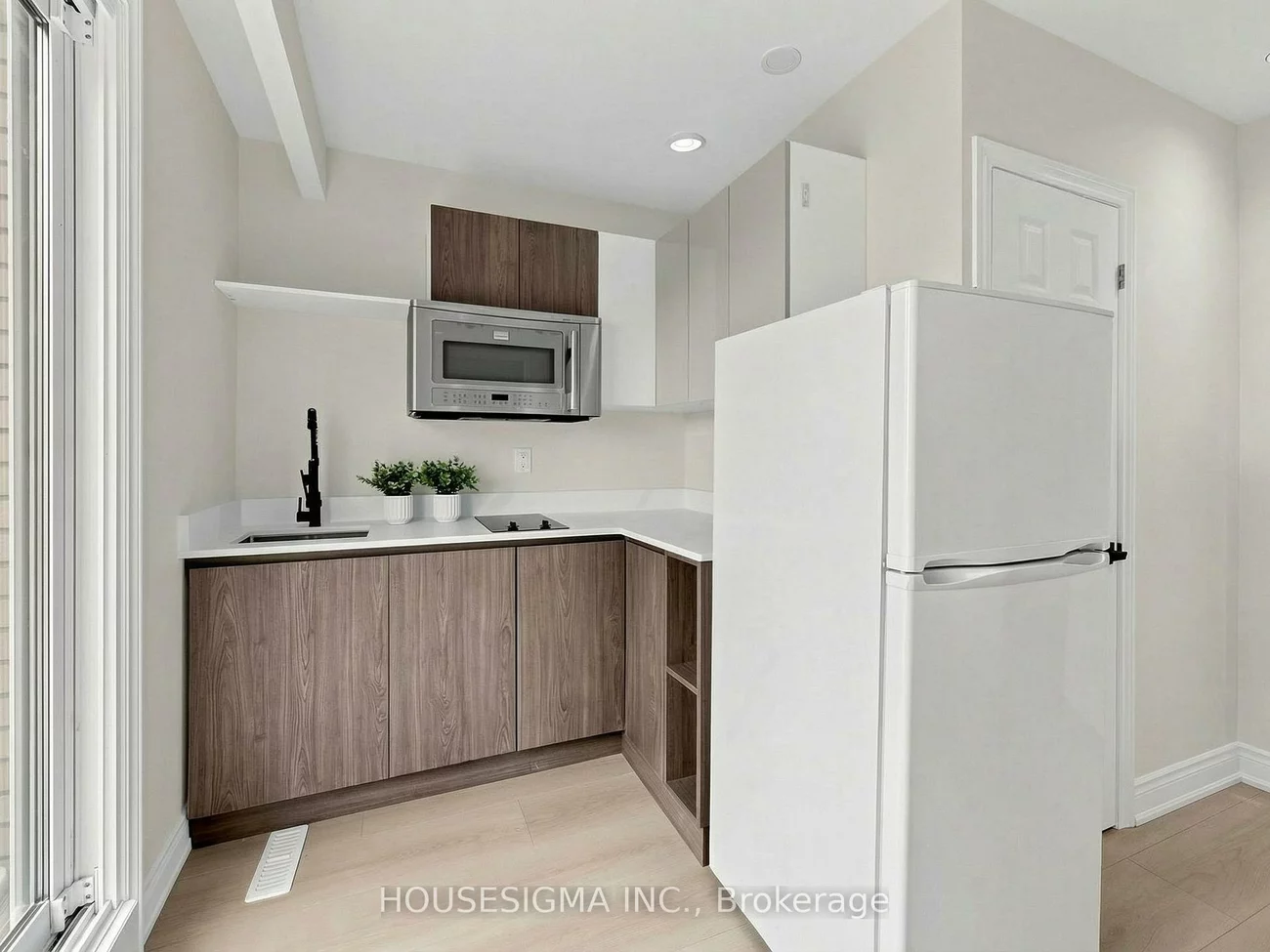 423, Connaught, Newtonbrook West, Toronto