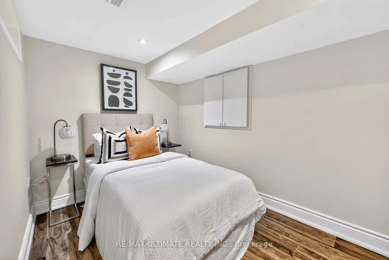 4, Bridgman, Casa Loma, Toronto