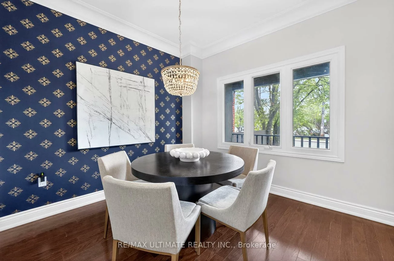 4, Bridgman, Casa Loma, Toronto