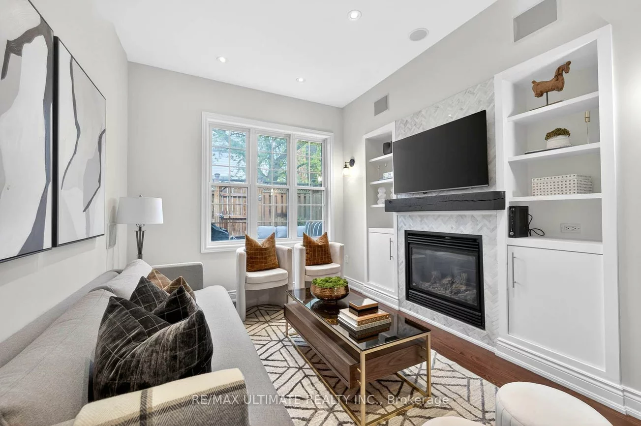 4, Bridgman, Casa Loma, Toronto