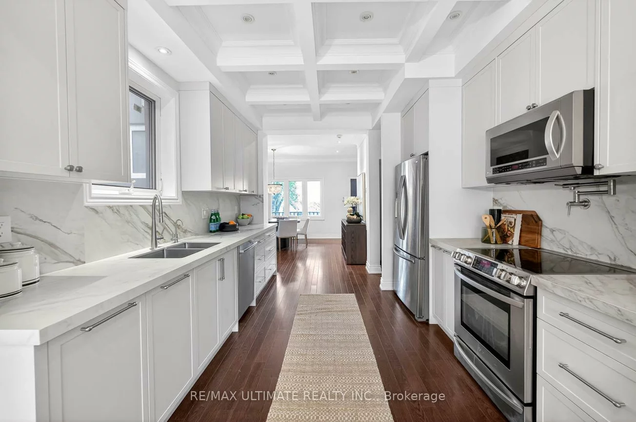 4, Bridgman, Casa Loma, Toronto
