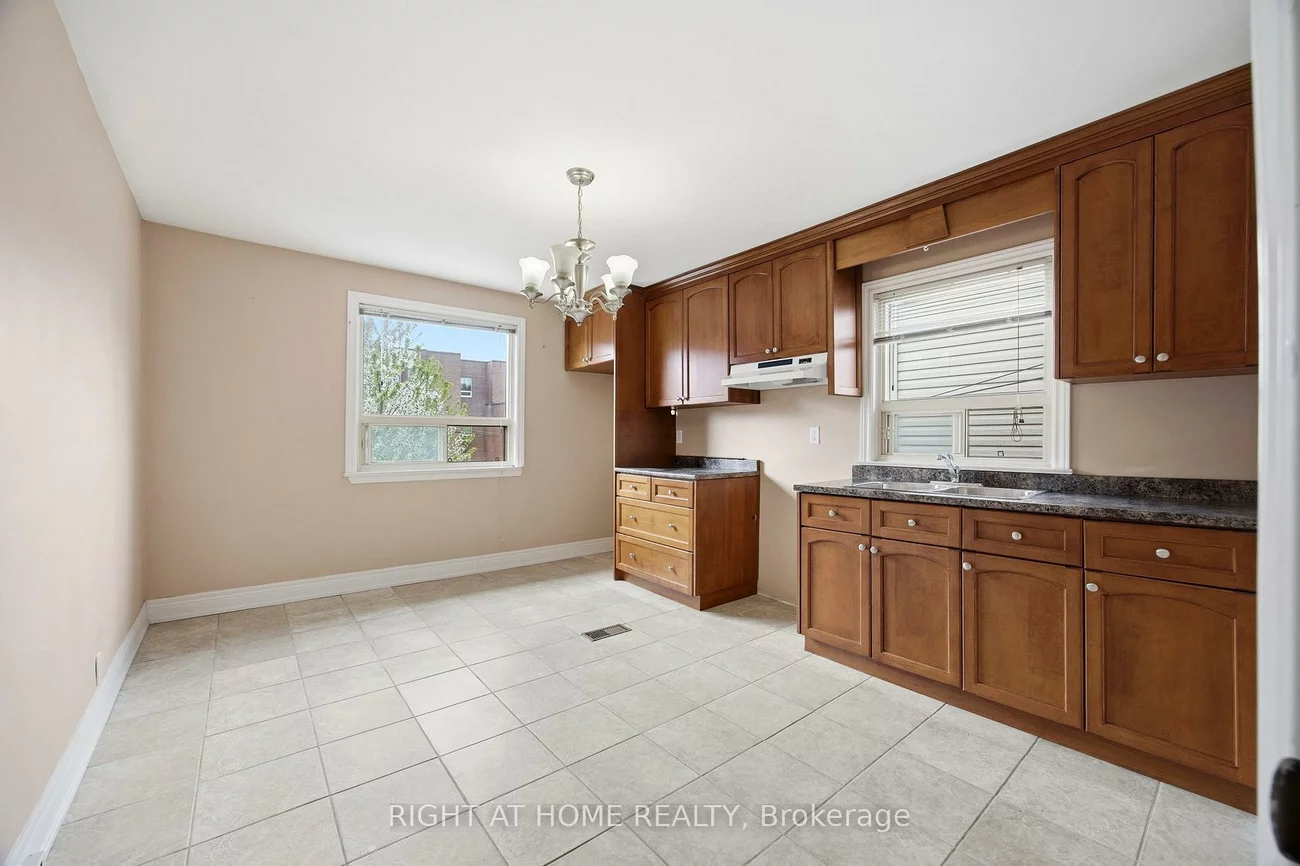 81, Argyle, Trinity-Bellwoods, Toronto
