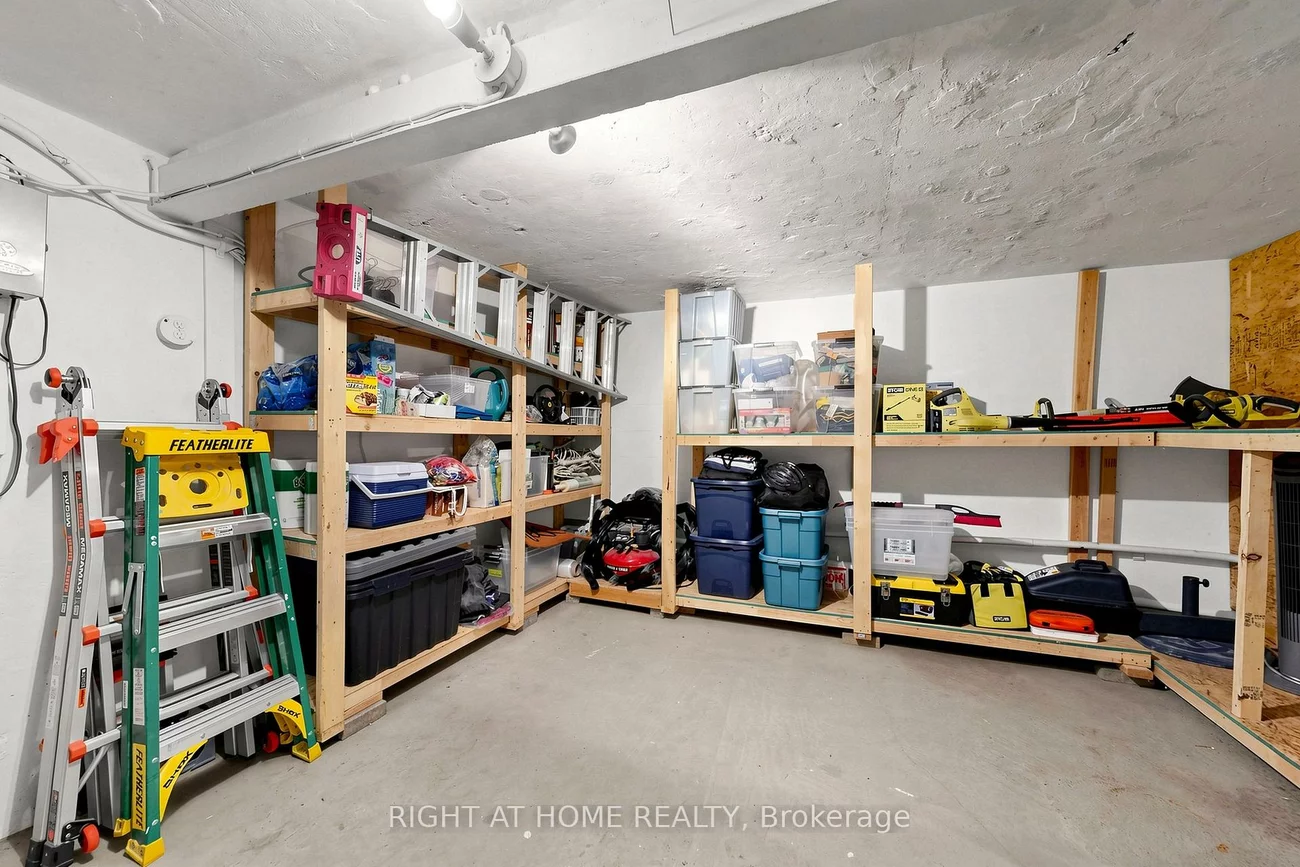 41, Larabee, Parkwoods-Donalda, Toronto