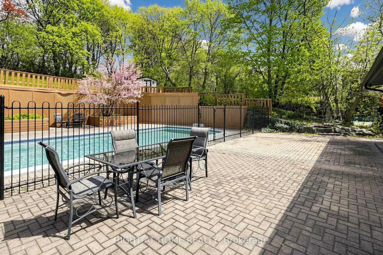 41, Larabee, Parkwoods-Donalda, Toronto