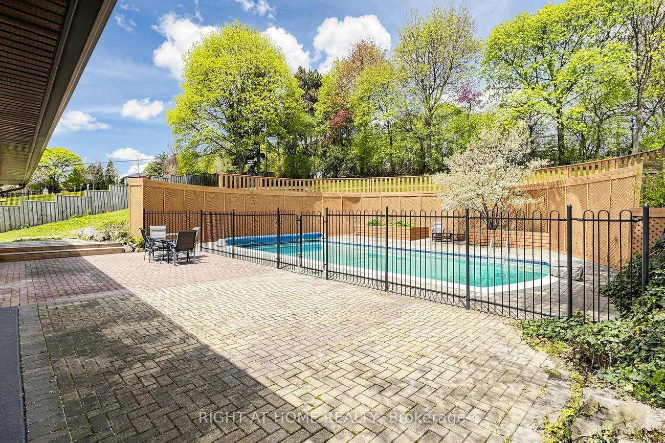 41, Larabee, Parkwoods-Donalda, Toronto