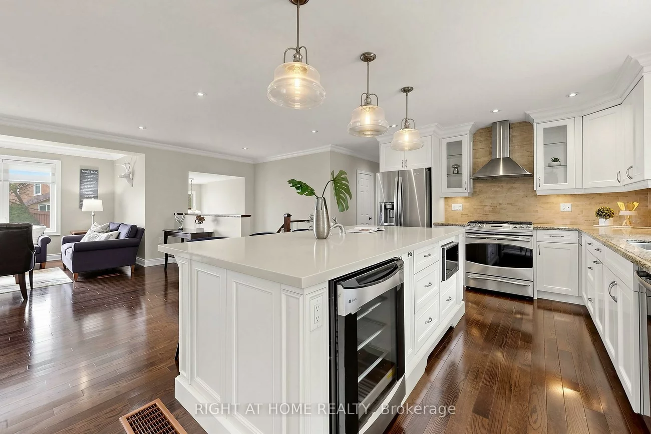 41, Larabee, Parkwoods-Donalda, Toronto