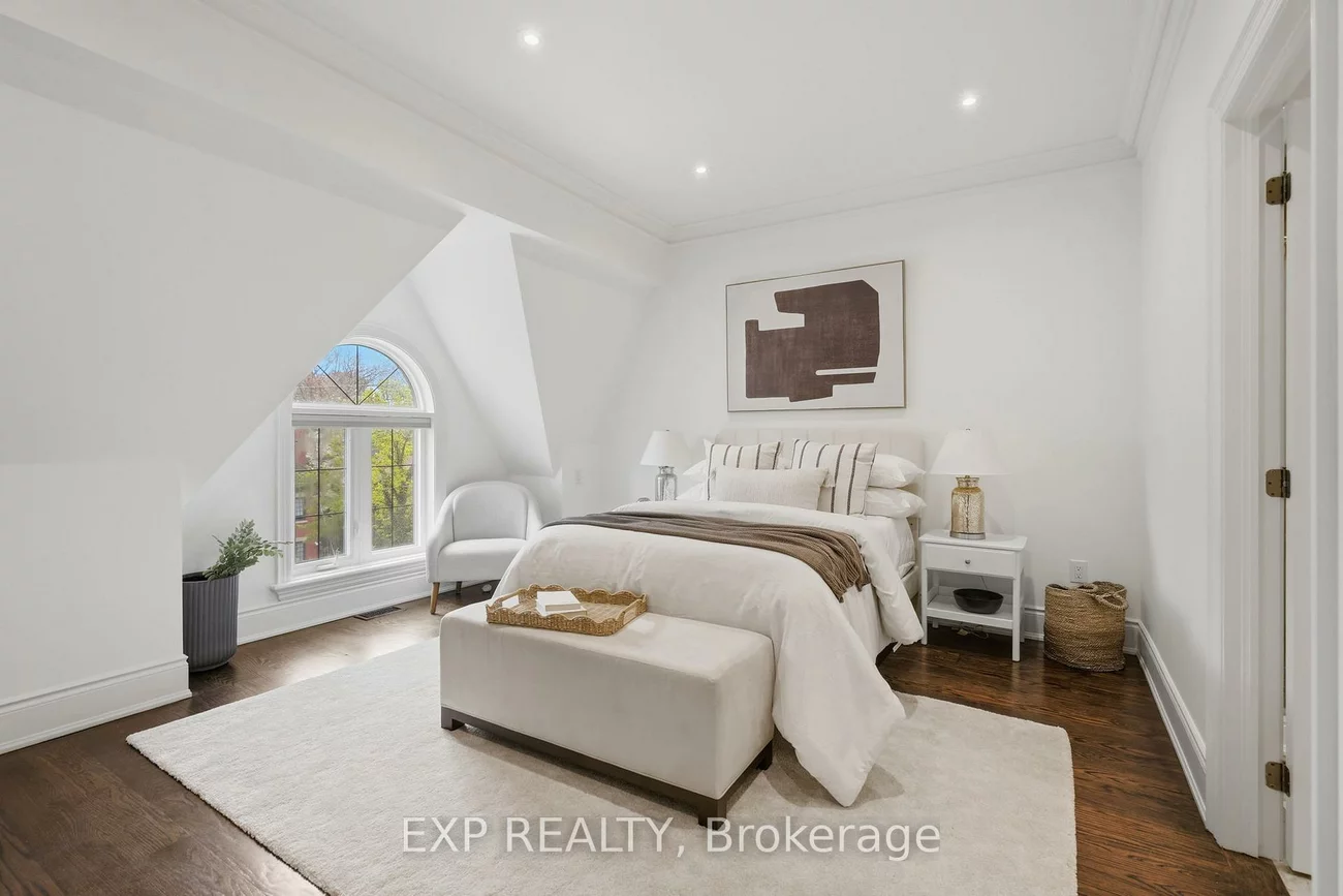 177A, Lyndhurst, Casa Loma, Toronto