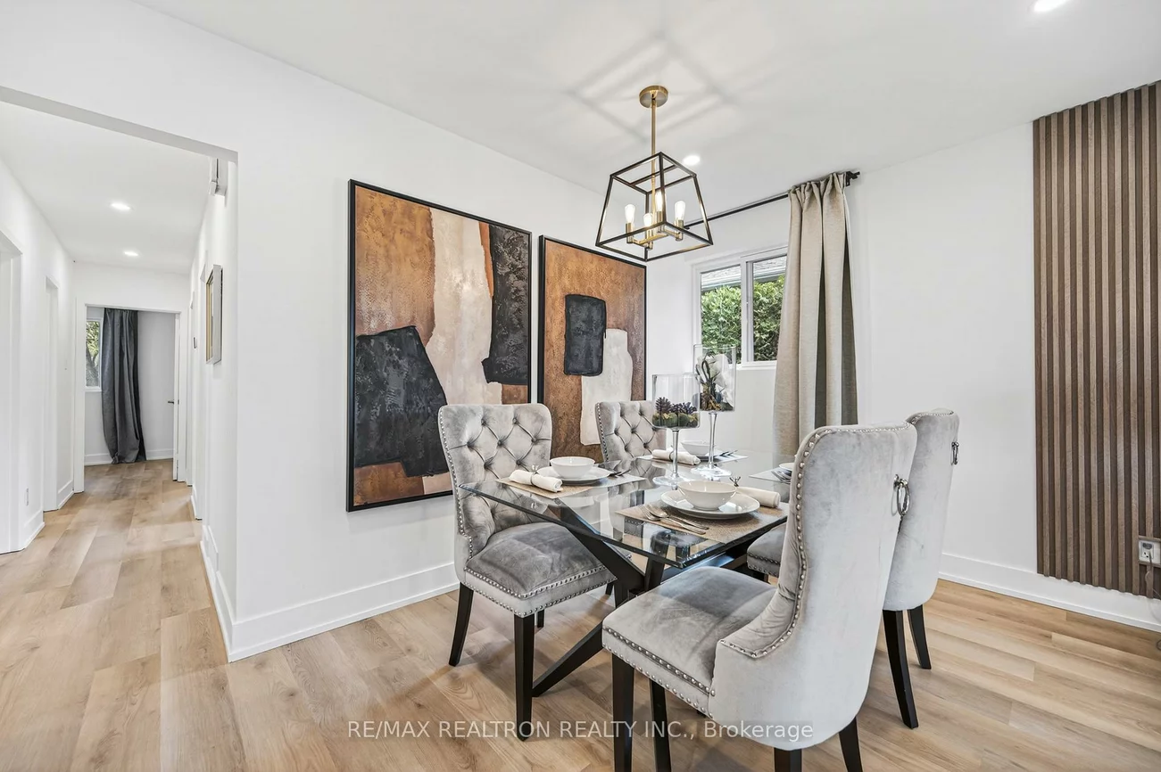40, Threadneedle, Hillcrest Village, Toronto