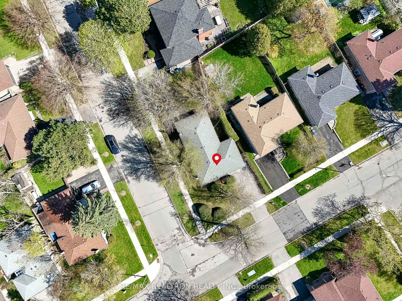 40, Threadneedle, Hillcrest Village, Toronto