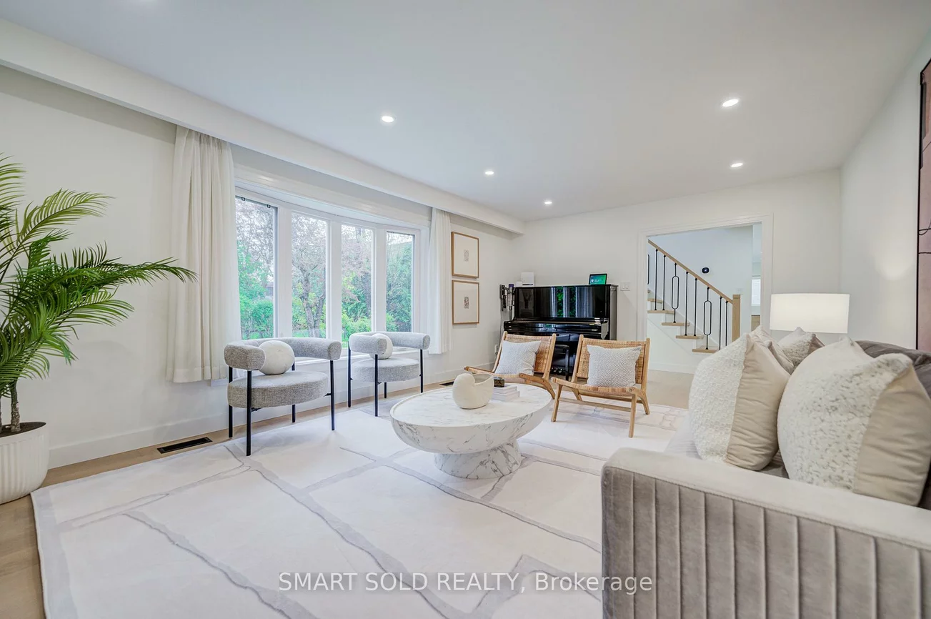 4, Knollview, Bayview Village, Toronto