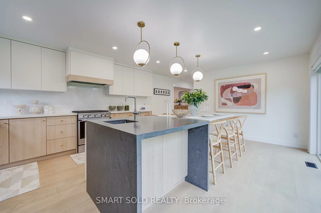 4, Knollview, Bayview Village, Toronto
