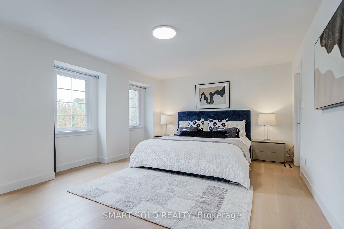 4, Knollview, Bayview Village, Toronto