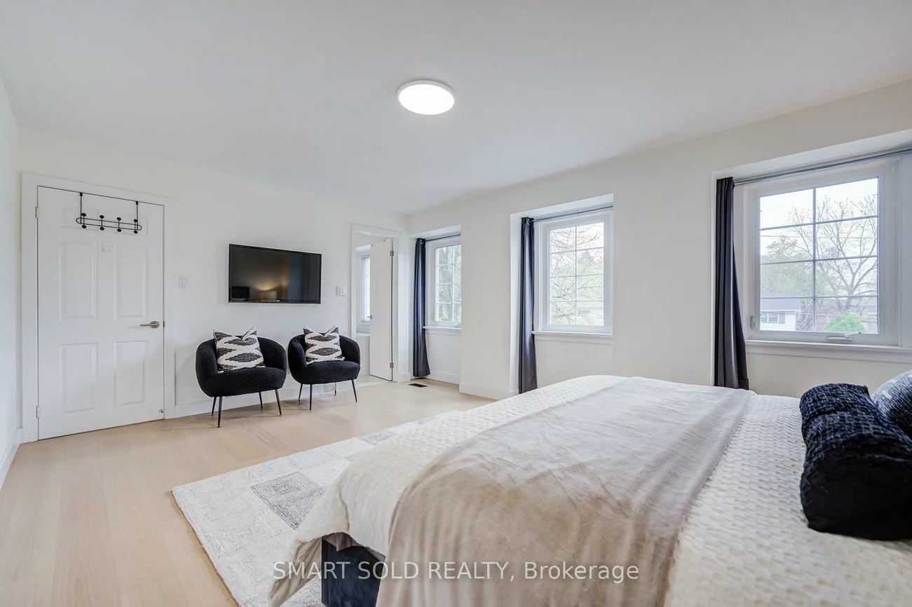 4, Knollview, Bayview Village, Toronto