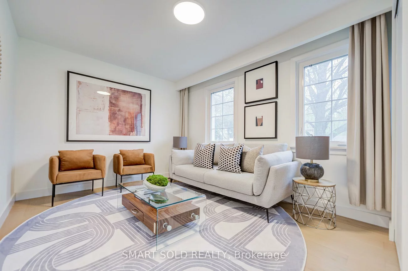 4, Knollview, Bayview Village, Toronto