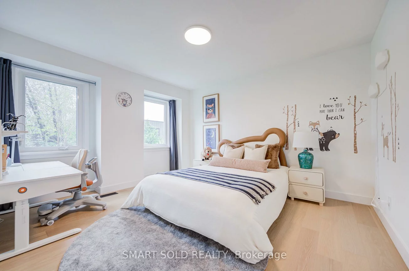 4, Knollview, Bayview Village, Toronto
