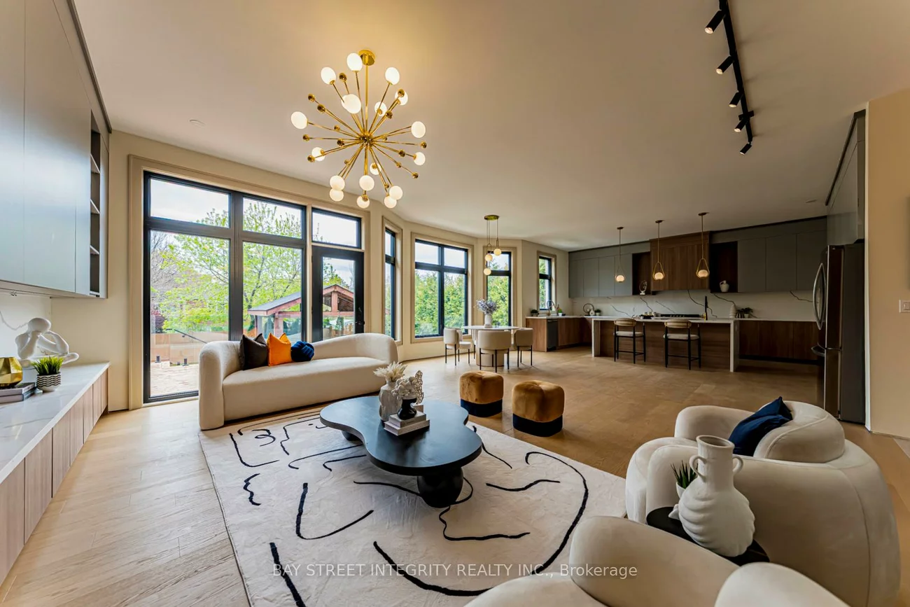 34, Wigan, Clanton Park, Toronto
