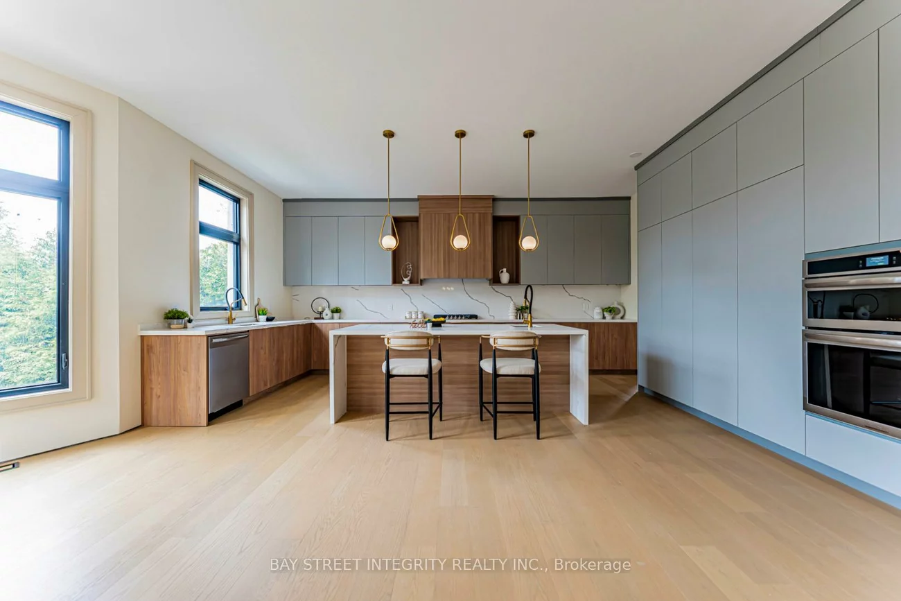 34, Wigan, Clanton Park, Toronto