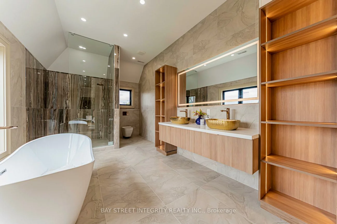 34, Wigan, Clanton Park, Toronto