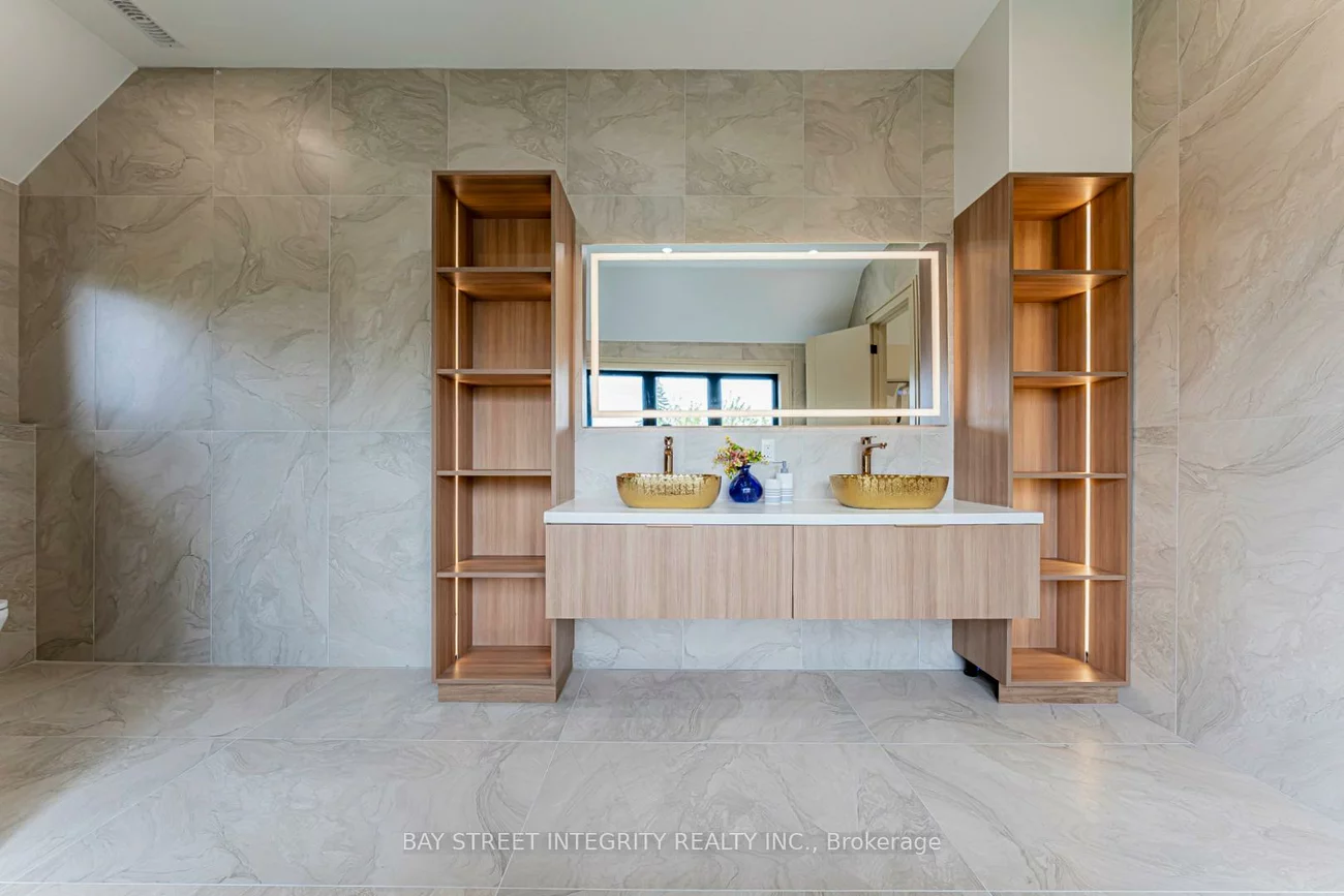 34, Wigan, Clanton Park, Toronto