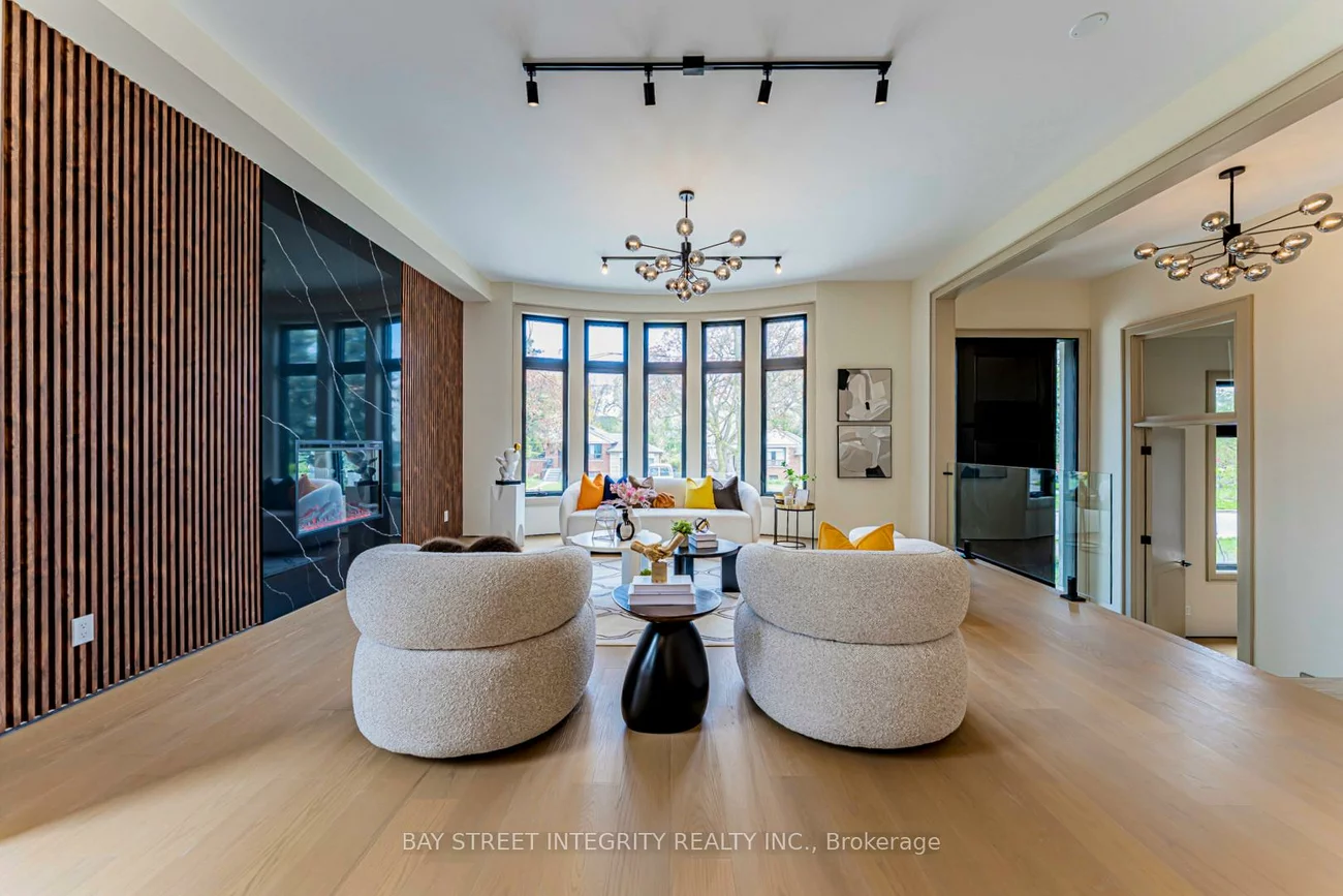 34, Wigan, Clanton Park, Toronto