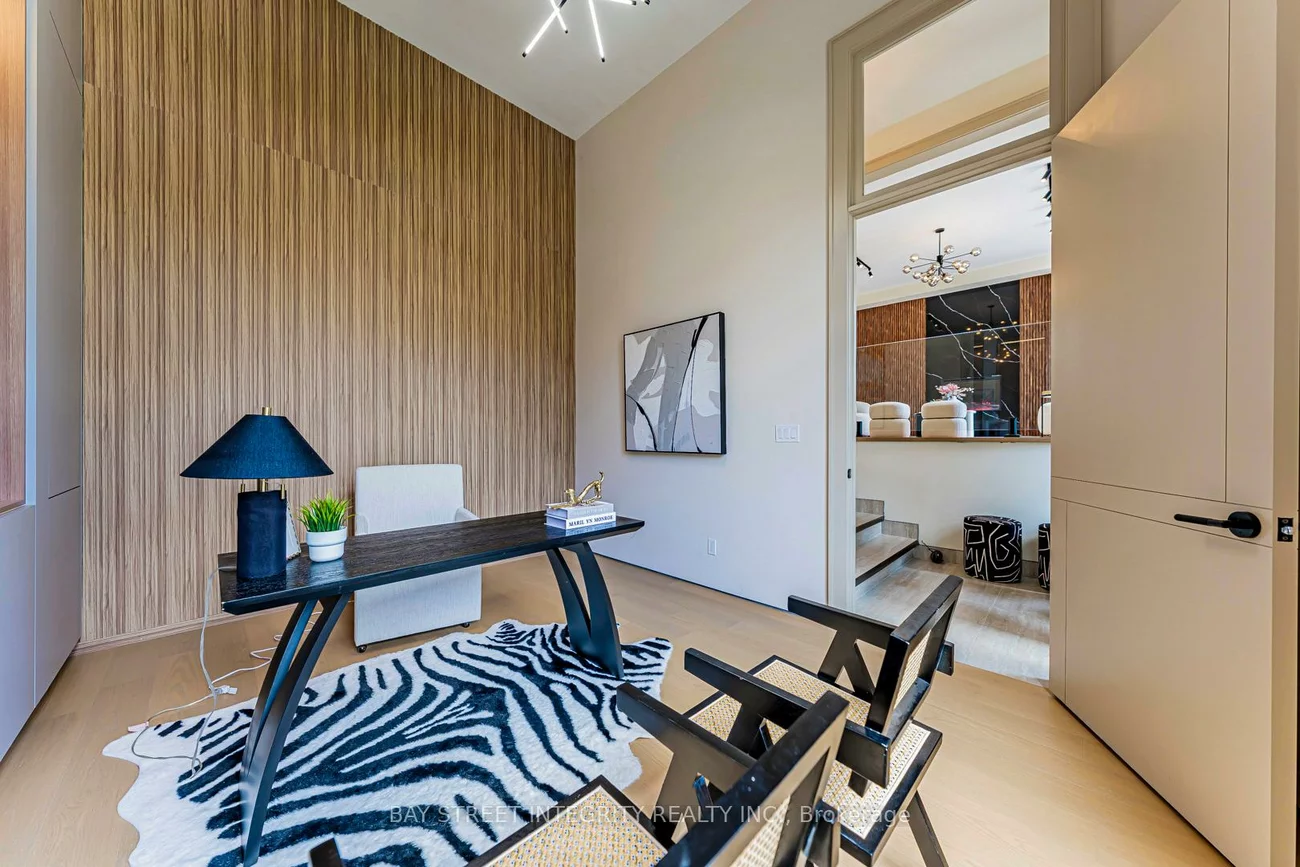 34, Wigan, Clanton Park, Toronto