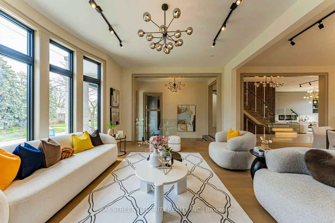 34, Wigan, Clanton Park, Toronto