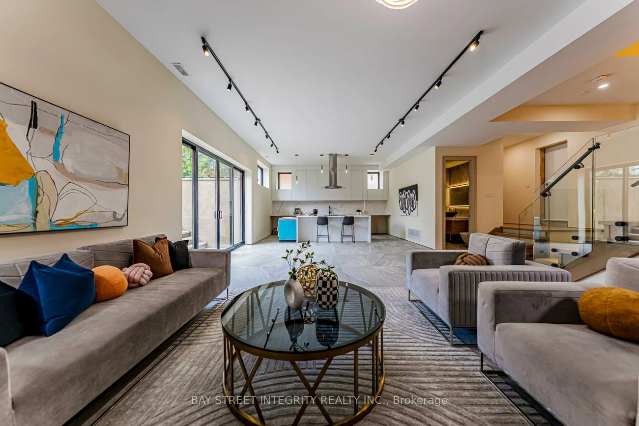 34, Wigan, Clanton Park, Toronto