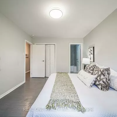 27, Elise, Newtonbrook West, Toronto